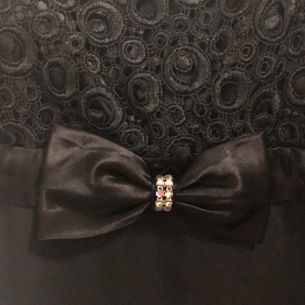 Full length black semi-formal dress - Picture 5 of 8